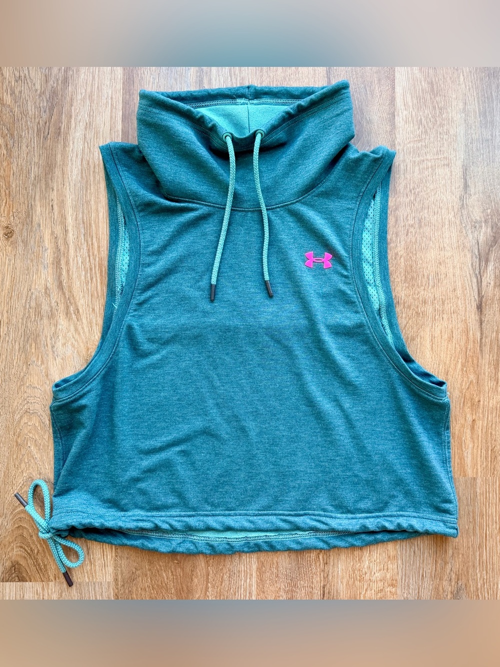 UNDER ARMOUR | Featherweight Fleece Funnel Neck Tank | Sleeveless Athleisure Top